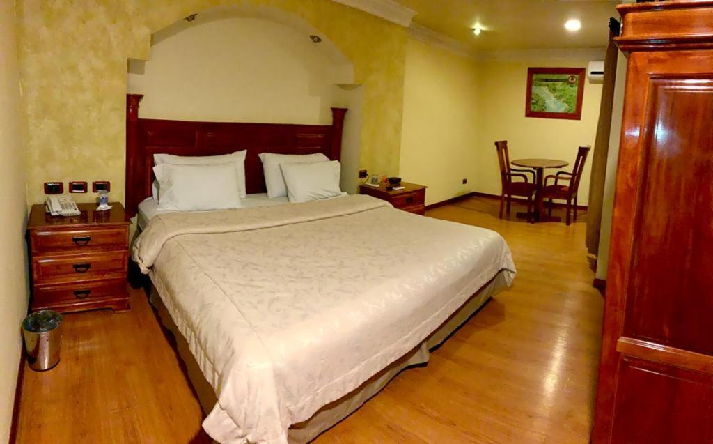 Hotel Ruinas Resort Уэуэтенанго Экстерьер фото